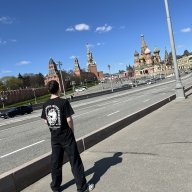 Лео Монтано